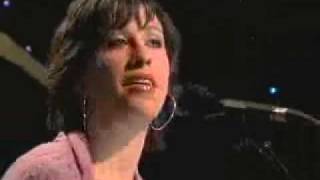 ALANIS MORISSETTE - EVERYTHING (Live acoustic 2004)