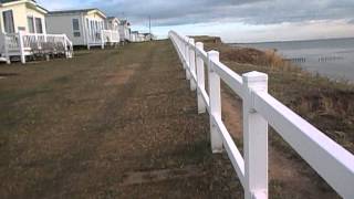 preview picture of video 'Cliff top walk, Hopton Holiday Village.'