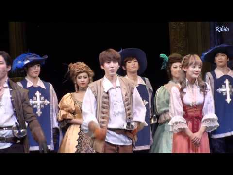 [Kyuhyun Fancam] 110102 The Three Musketeers(삼총사) 커튼콜