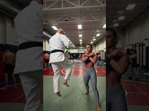 You Won’t Believe the Timing on This Front Kick