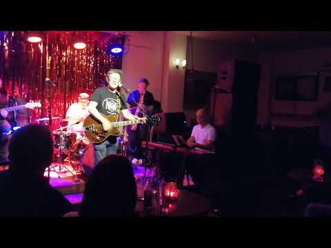 SONGBOOK's Nathan O'Regan 👌🎸🎶