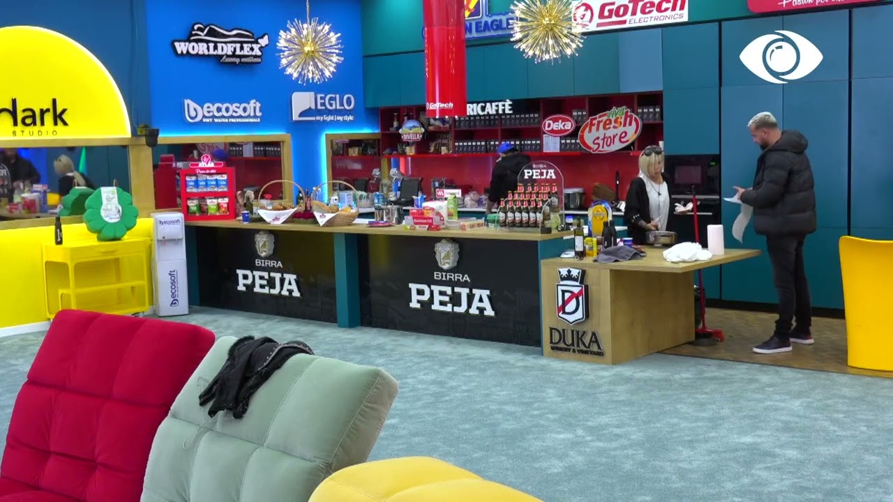 Luizi s'e ka problem të gatuajë edhe në tokë/ Valbona dhe Bjordi pastrojnë kuzhinën