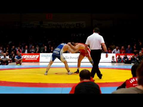 Freistil 120kg Rares Chintoan - Kenan Gör 3:1 PS  2:1 0:3 3:0 3:0