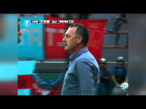 Alfaro fue expulsado y acuso al arbitro: "Te llamaron por telefono"