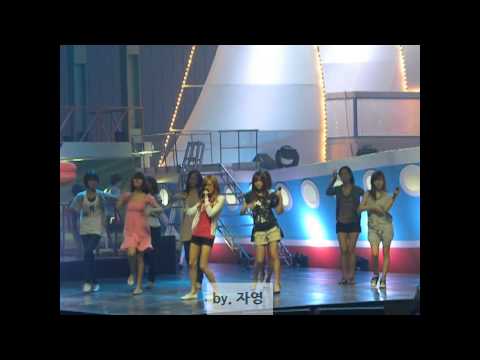 090801 SNSD Fancam- Tiffany birthday celebration & genie rehearsal