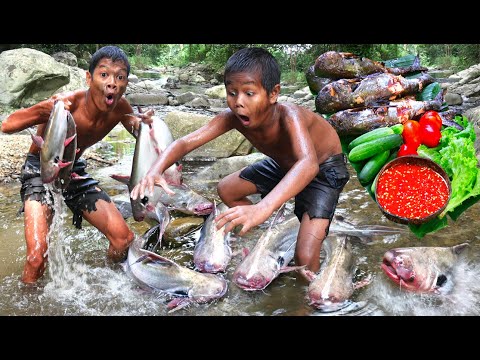 Primitive Technology - Fish Meet At Waterfull & Cook Eating ( Kmeng Prey )