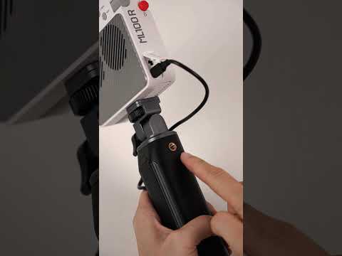 Shooting outdoors, light the weight!💡#videomaker #camerarig #lightingsetup #mobilevideography #howto