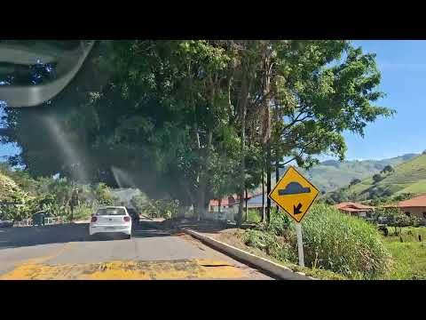 Viajando para Delfim  Moreira-MG  pela  MGC  383.