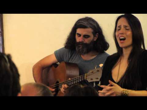 Fado Ana Margarida - Os meus olhos são dois círios (Fado Menor)