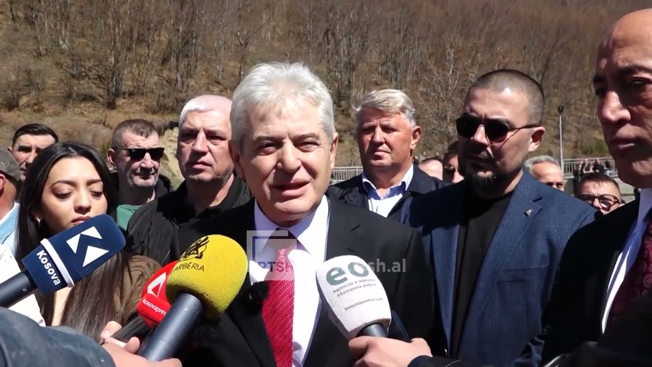 27 vite nga beteja e Koshares, krerët e shtetit nderuan të rënët e UÇK: U shemb kufiri Kosovë-Shqipëri