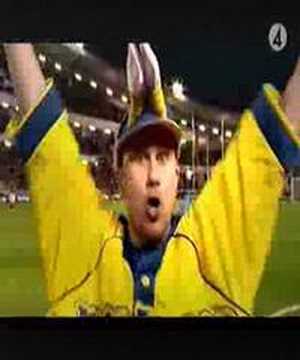 In med bollen - Markoolio, fotbolls-EM 2004 - Sveriges låt