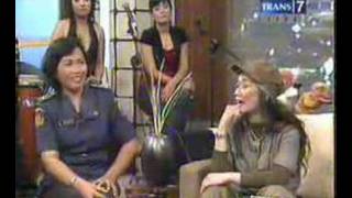 Download lagu Empat Mata Rahasia Perempuan 9 mp3 Download lagu Empat Mata Rahasia Perempuan 9 mp3