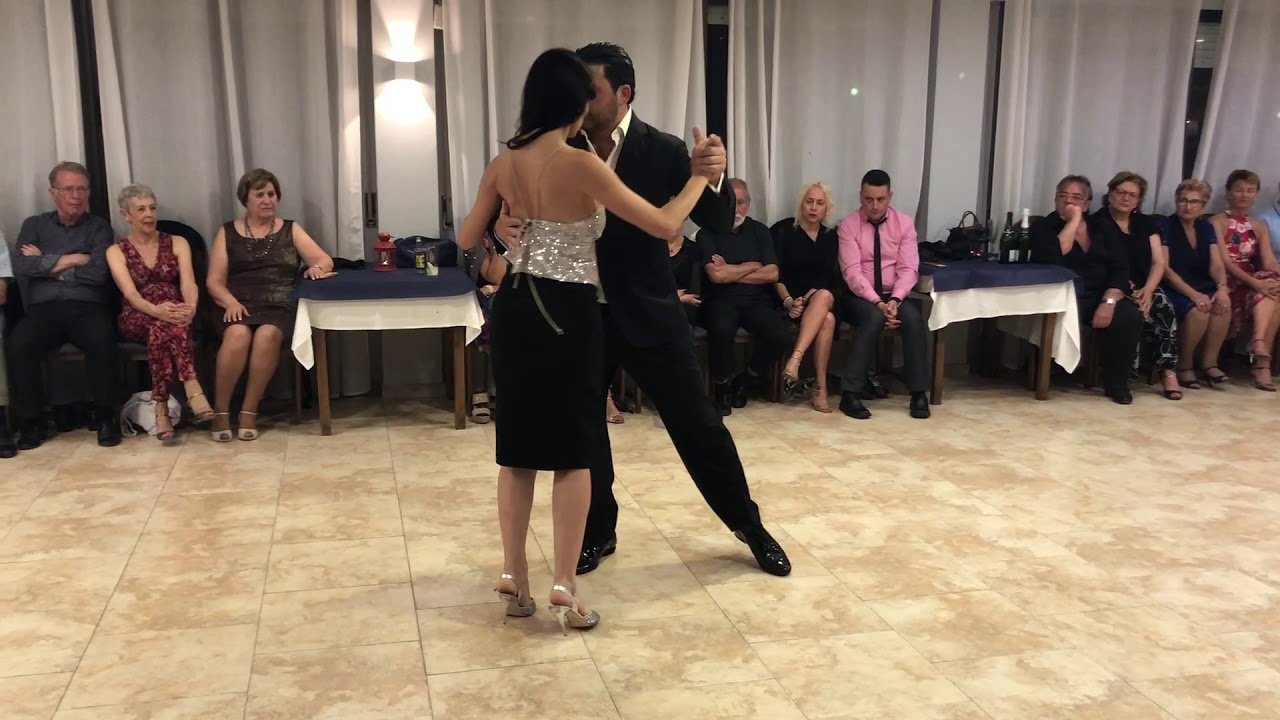 Video thumbnail for Natascia Crescenzi e Mario Sette _ Una Fija - Carlos Di Sarli