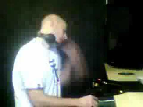 DJ FAZE B2B DJ MADMAN LIVE on wrongbeats com 040311 hr 1 & 2 pt7