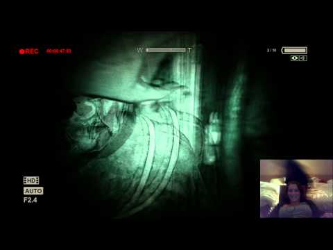 ZombieGrub does Outlast