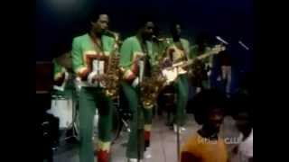 B.T. Express - Expose Yourself [+ Interview] Soul Train 1977