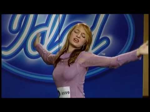 Sjunger falskt och dansar i Idol 2005 - Idol Sverige (TV4)