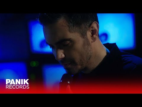 Μιχάλης Χατζηγιάννης - Είμαι Εδώ - Official Music Video