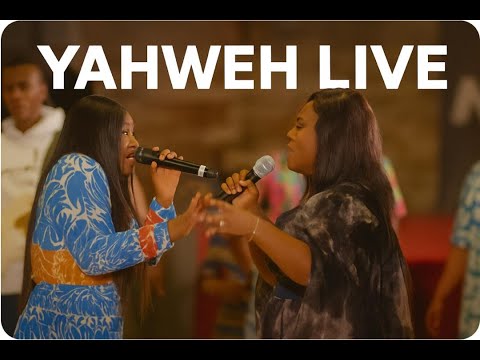 YAHWEH (LIVE) – Gloria Louis ft. Pelumi Deborah | Anointed & Powerful Gospel Worship #Yahweh
