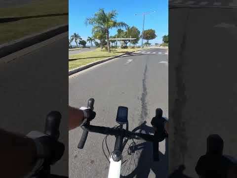 Vuelta a la costanera esté esperando al profe Esteban Cepeda para ir al túnel