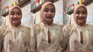 Download lagu LIVE HIJABER CANTIK MALAYSIA LAYLA YANG GAK SADAR ITU NYA LEPAS BLUNDER PARAH, BIKIN GAGAL FOKUS mp3