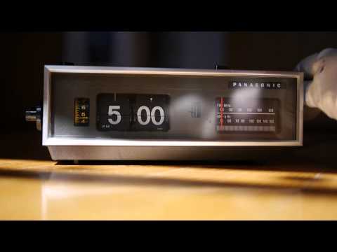 Panasonic Flip Clock Vintage Radio RC 7021