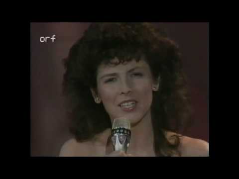 Maria Christian - Wait Until The Weekend Comes