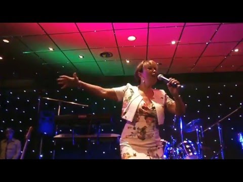 SANDRA REEMER - "THE PARTY'S OVER" LIVE January 27, 2016