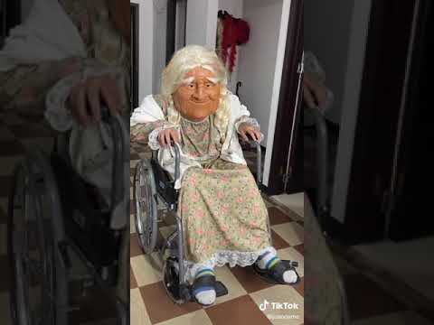 mamá coco recordó su pasado 😅😅