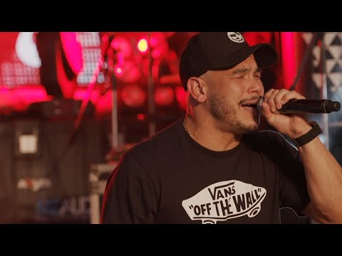 CHININHA - CAMISA DE FORÇA (Live)