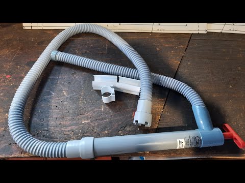 How i removed water from underneath my rear airbag on canoe while moving.