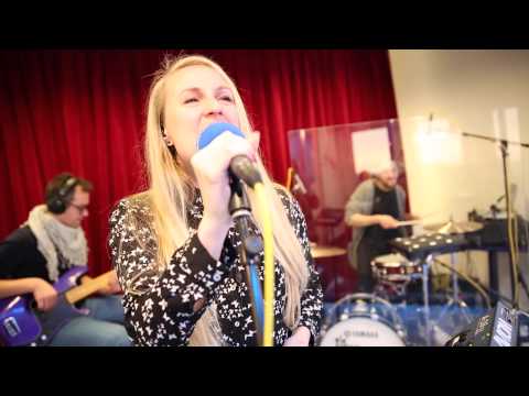 Langste Liefde: Billie - Gimme The Knife