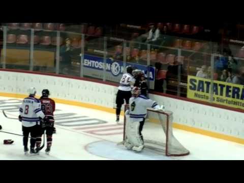 Ässät-Sport 5.9.2014. Period three: Huhtanen vs Ari Gröndahl. Fight!!!