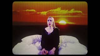 TORRES – “Wake to flowers”