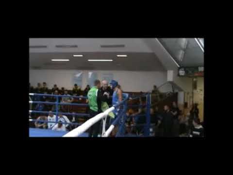 Artur Skorupa (KB Puncher Cieszyn)  -  Patryk Tandecki (JKB Jawor Team Jaworzno)