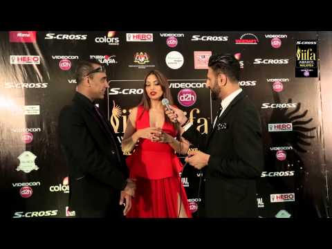 Bipasha Basu  at the IIFA Awards 2015 Green Carpet