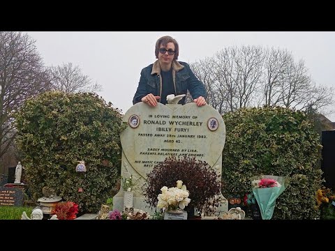 Visited Billy Fury's grave and showed my respects❤️