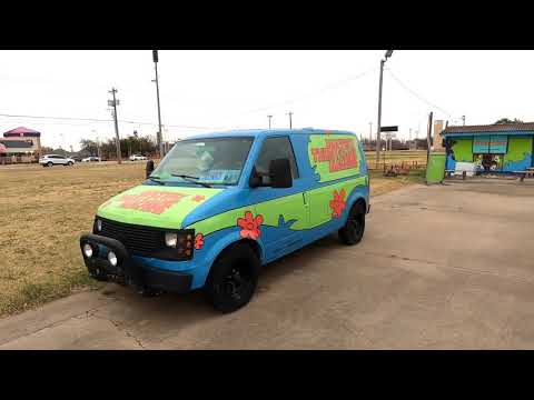 Scooby Doo's REAL Mystery Machine Van Spotted!