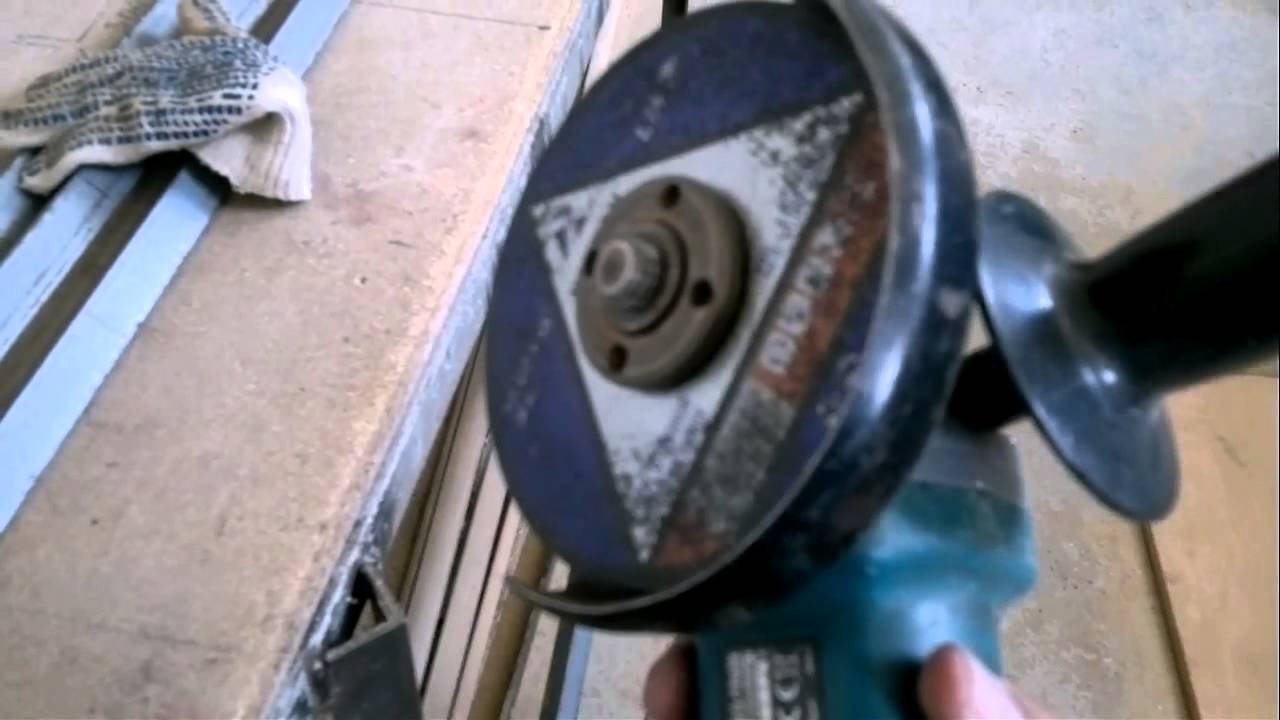 Углошлифовальная машина Makita 9554HN  710Вт 10000об/мин 115мм