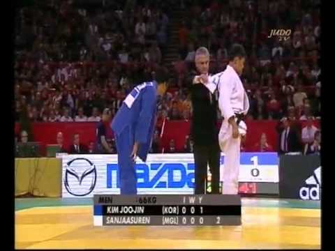 JUDO 2010 Tournos de Paris: Joo-Jin Kim (KOR) - Miyaragchaa Sanjaasuren (MGL)