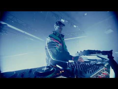 Uberjakd @ Doof Melbourne