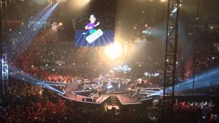 &quot;Voglio averti account&quot; live @ Palalottomatica