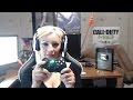 MOM PLAYS CALL OF DUTY! - YouTube