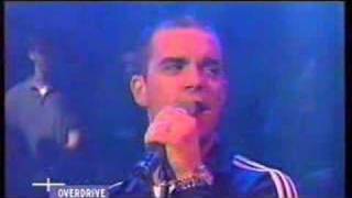 Robbie Williams - Win Some Lose Some (Live at Overdrive)
