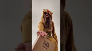 Proof that my sister is way taller than me…???