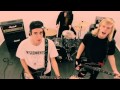 BLEEDING KNEES CLUB - GIRLS CAN DO ...