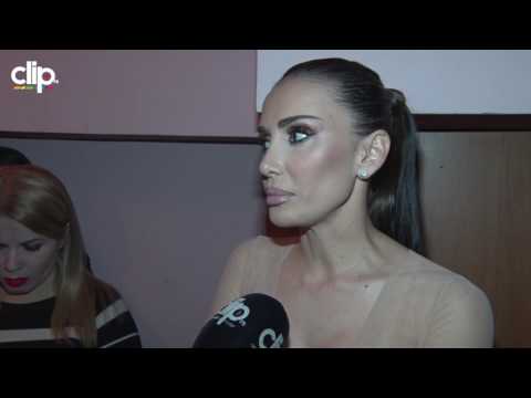 ISKRENEmina Jahović: Bila sam maloletna i ćelava kad sam se prvi put udala!