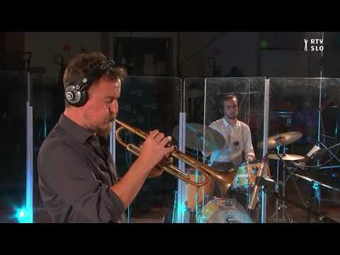 Prvovrstni kvartet - Nous Deux Encore (Sašo Vollmaier), Le poslušaj (Robert Jukič) - živo Prva vrsta