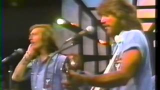 Bee Gees - Edge Of The Universe LIVE @ Soundstage Chicago 1975  3/19
