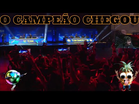 TORCIDA CANTANDO O CAMPEÃO CHEGOU PARA 00 NATION